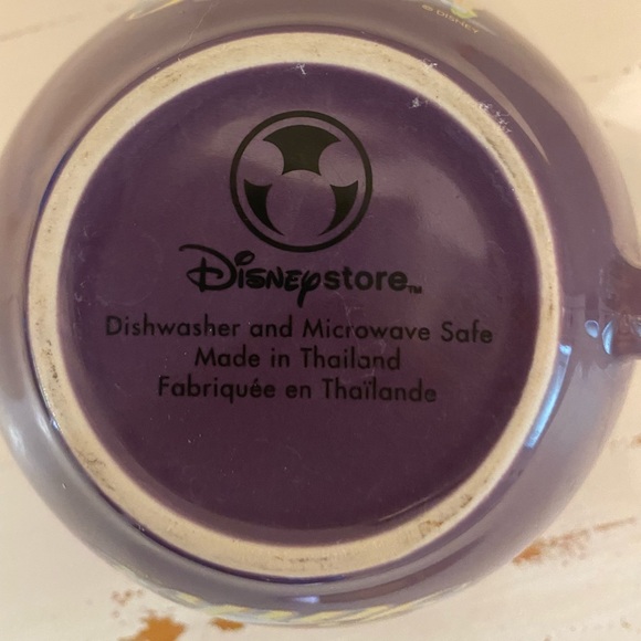 Large Tinkerbell Disney Store Coffee Mug Cup Used
Dishwasher and Microwave safe - Picture 8 of 10